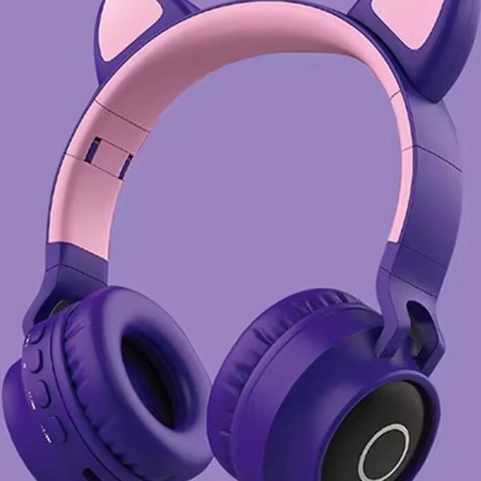 WizBay Premium Select® CAT Ear KIDS LED Headset met Microfoon LED op de Buitenkant - HD Bluetooth Phone Call - Ingebouwde Microfoon - SD Card - Verstelbare Hoofdband - Soft Zuurstof doorlatend Ear Pads - Kleur Donker Paars Buitenkant Roze Binnenkant