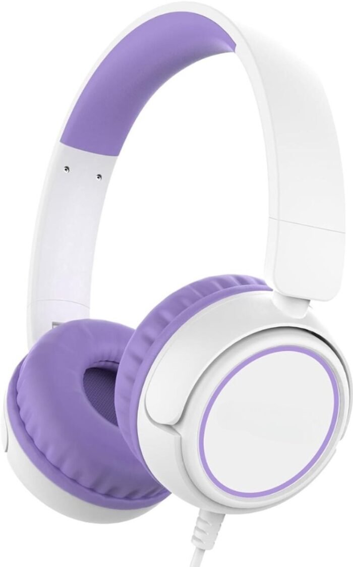 StayPowered Koptelefoon - Veilig & Comfortabel voor Kinderen - 85dB Geluidslimiet - Zacht Memory-Schuim - Ergonomisch Ontwerp - Opvouwbaar & Duurzaam - Verstrengelvrij Kabel - Universele Compatibiliteit - Wit/Paars - Levering Sneller dan Aangegeven!