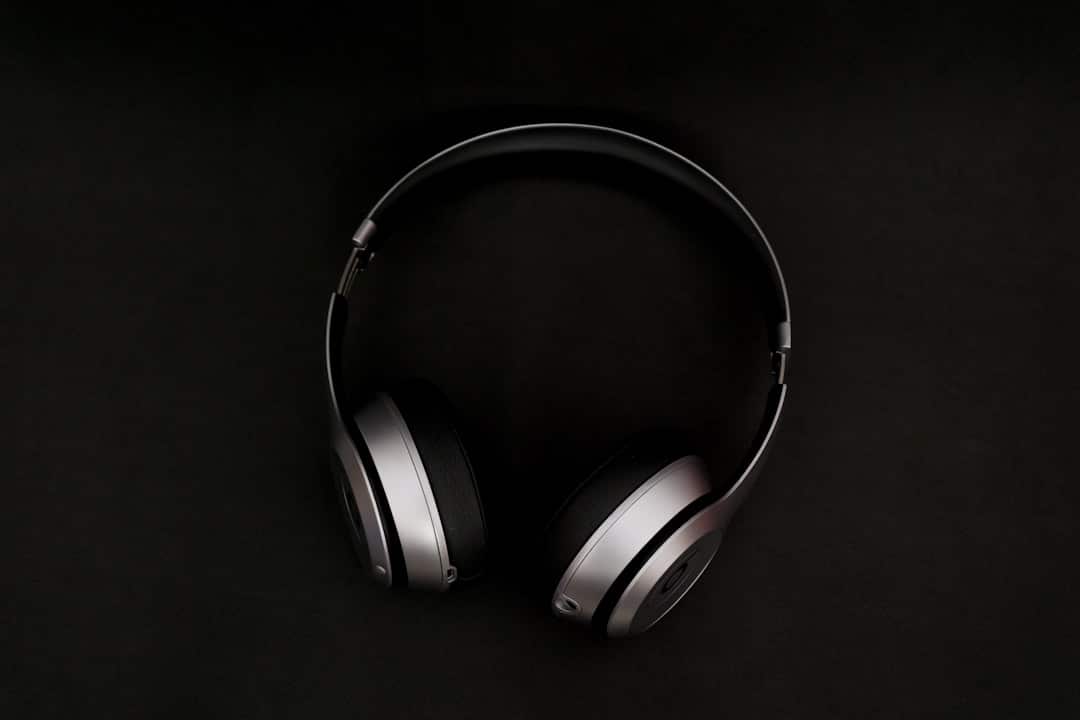 Beats Studio Pro headphones: de belangrijkste kenmerken en functies van deze koptelefoon uitgelegd.